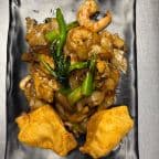 Best Pad See Eiw (Lunch) in Highwood, IL